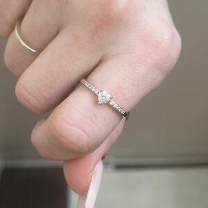 💕Dainty Sterling Silver Petite Heart Solitaire .5C Moissanite Ring